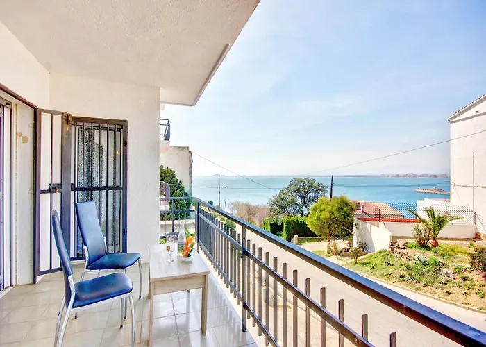 In Near Platja Dels Palangrers * Росас